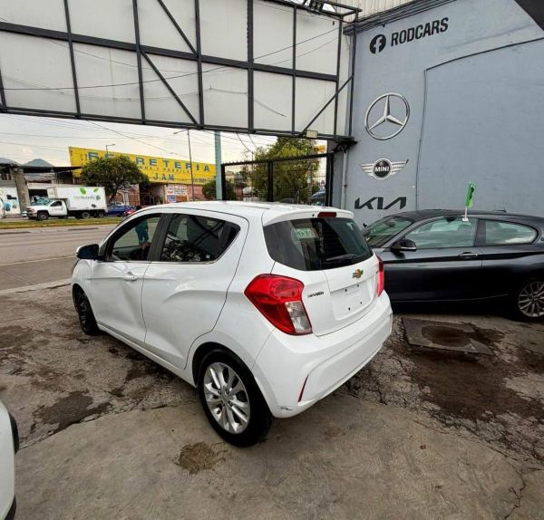 Miniatura 6