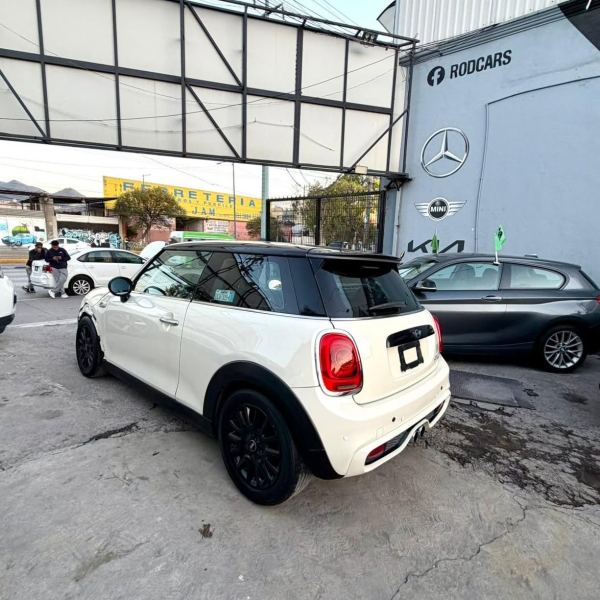 Miniatura 6