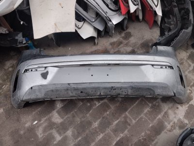 Fascia trasera Río sedán